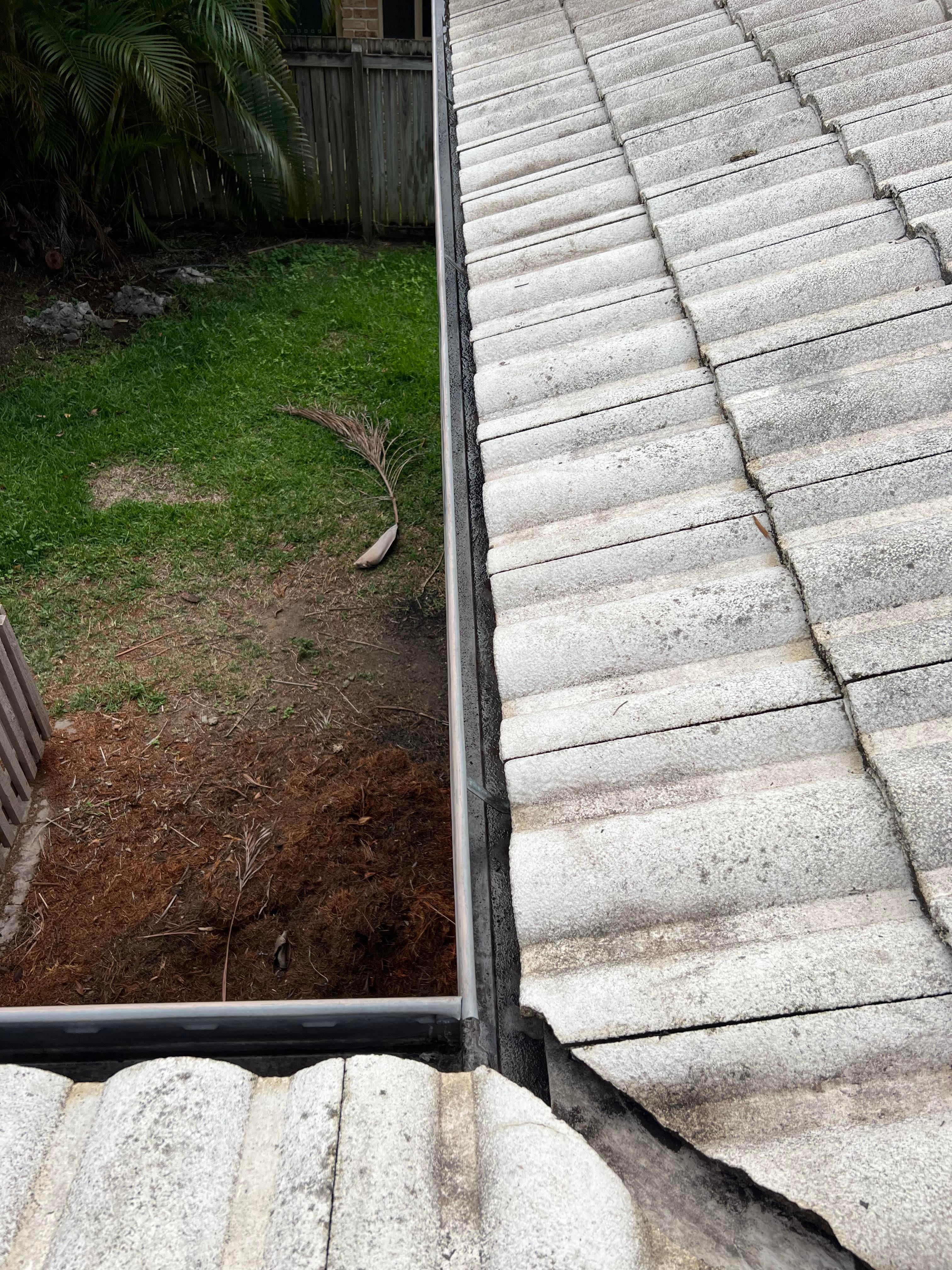Gutter Cleaning in Sinammon Park, QLD